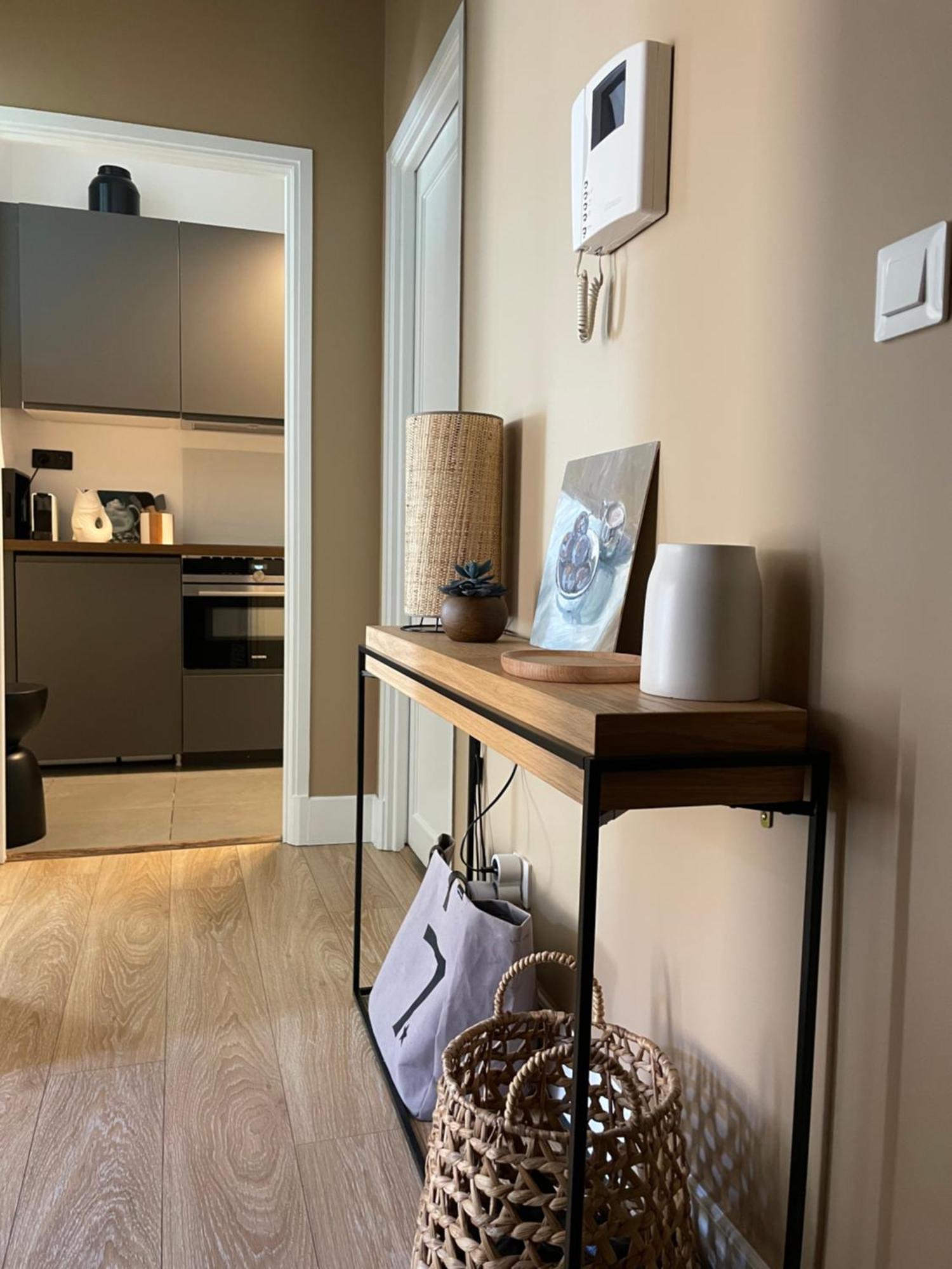 Nimes , Appartement Renove Dans Immeuble Classe. Экстерьер фото